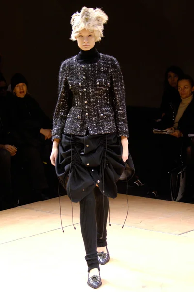 Look 18